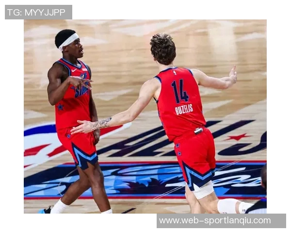 埃奇库姆表现出色16投7中斩获19分10篮板2助攻4抢断助球队获胜